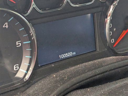 Used 2019 Chevrolet Tahoe LT w/ Luxury Package image 9