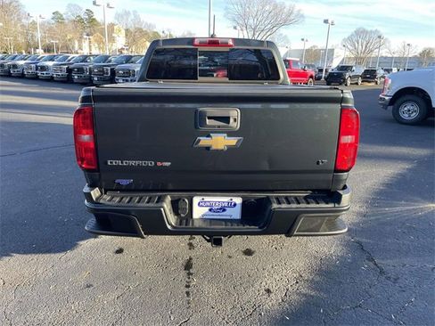 Used 2017 Chevrolet Colorado LT w/ LT Convenience Package image 5