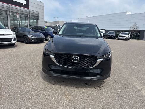 Used 2023 MAZDA CX-5 AWD 2.5 S w/ Premium Plus Pkg image 2