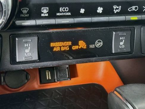 Used 2022 Toyota RAV4 Adventure AWD/4WD image 19