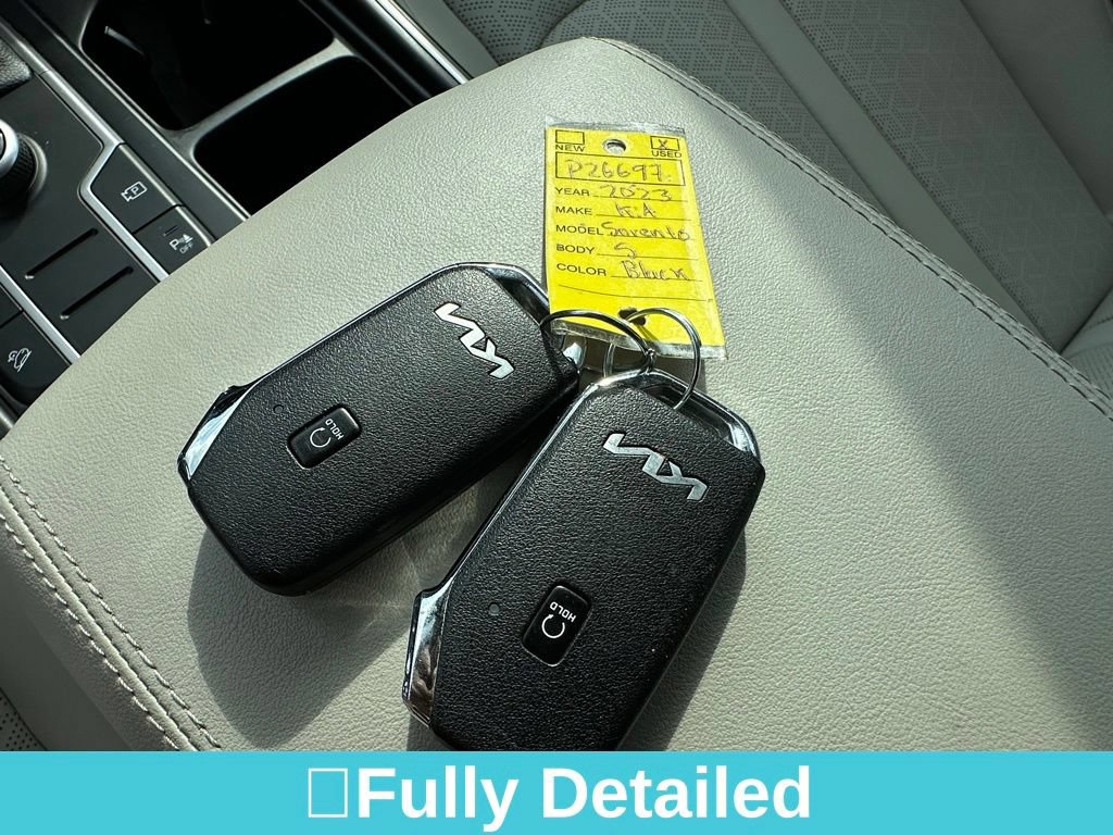 Used 2023 Kia Sorento S FWD image 31