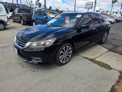 Used 2015 Honda Accord Sport image 3