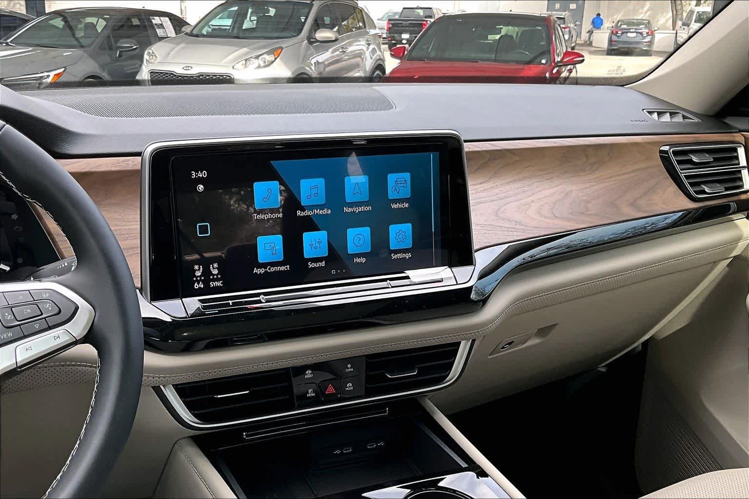 New 2026 Volkswagen Atlas SE FWD image 6