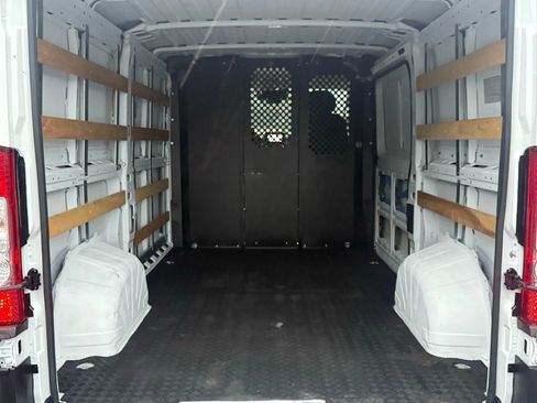 Used 2023 RAM ProMaster 2500 image 9