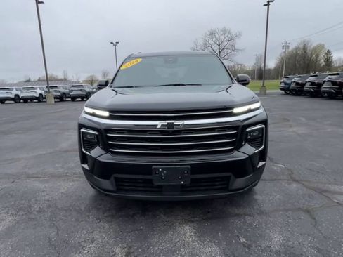Certified 2024 Chevrolet Traverse LT AWD/4WD image 3