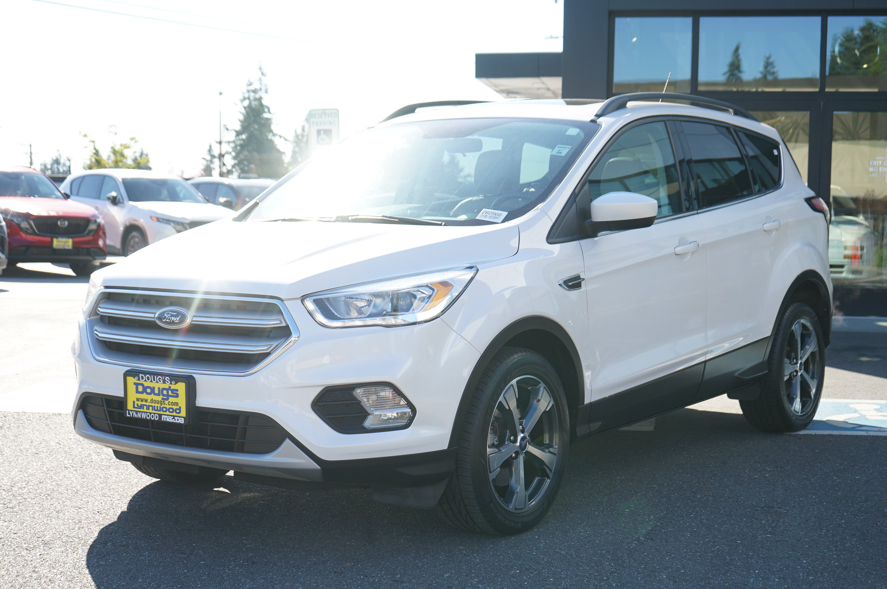 Used 2018 Ford Escape SEL AWD/4WD image 8