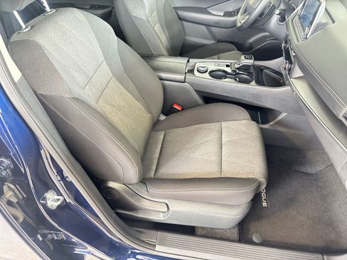 Used 2025 Nissan Rogue SV AWD/4WD image 38