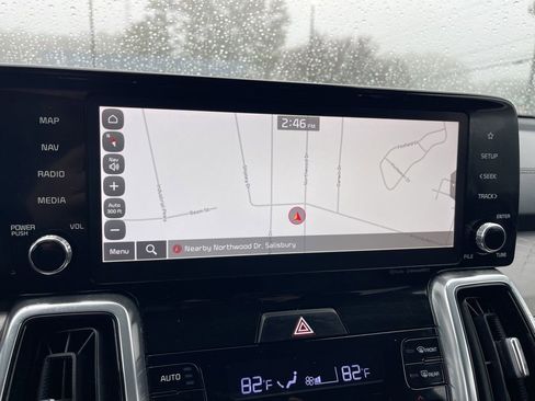 Used 2023 Kia Sorento SX image 10