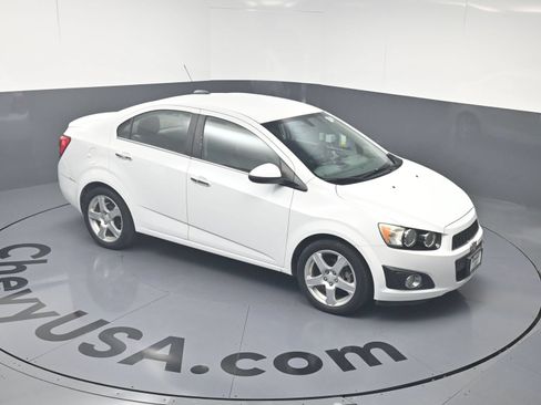 Used 2015 Chevrolet Sonic LTZ FWD image 33