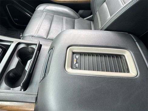 Used 2020 GMC Yukon Denali w/ Denali Ultimate Package image 21