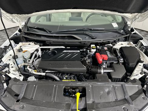 Used 2025 Nissan Rogue SV AWD/4WD image 34