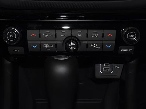New 2026 Jeep Compass Limited AWD/4WD image 16