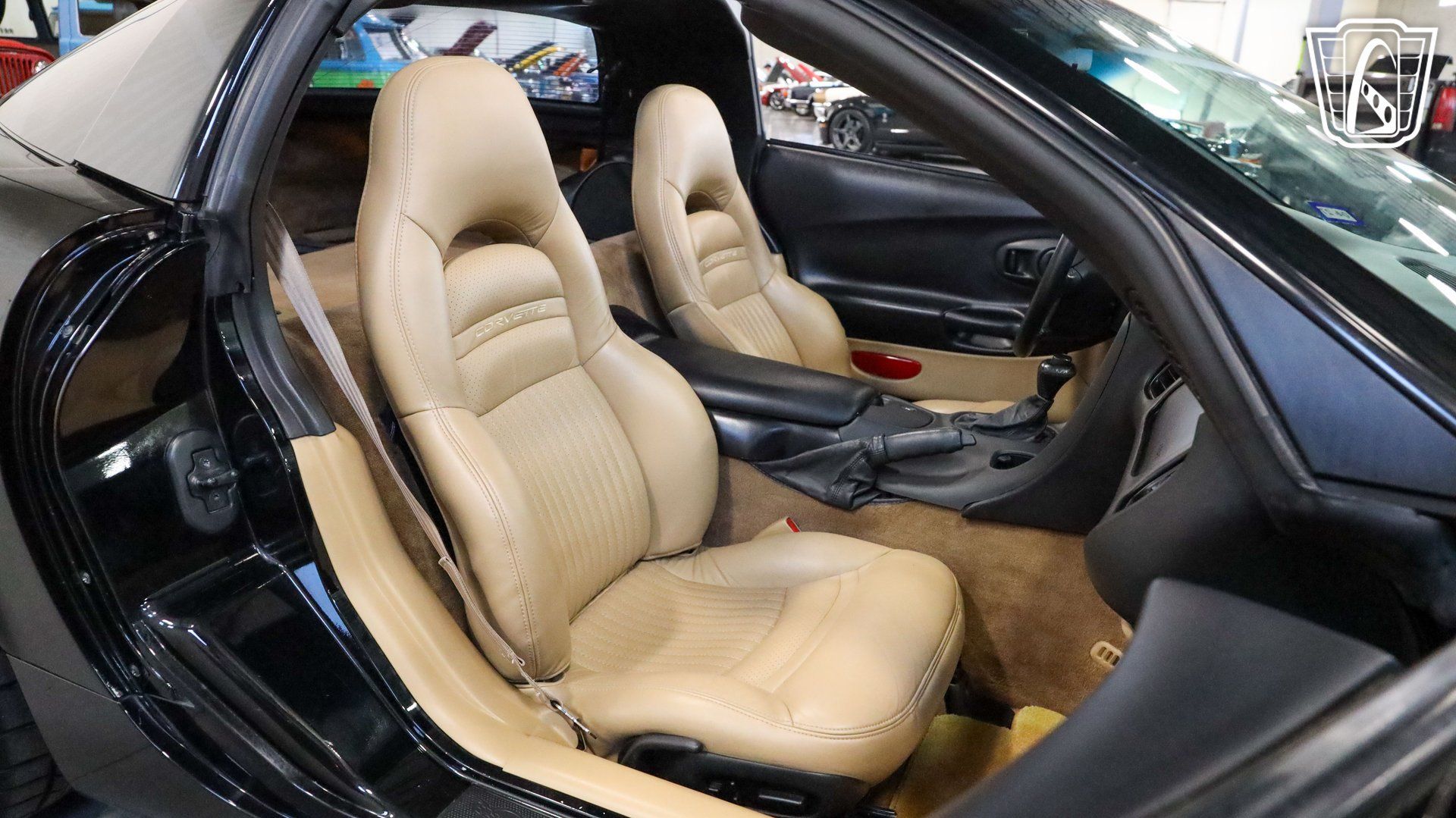 Used 1999 Chevrolet Corvette Coupe w/ Roof Pkg RWD image 18