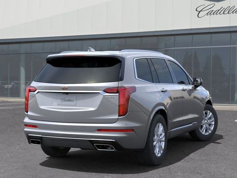 Used 2025 Cadillac XT6 Luxury image 5