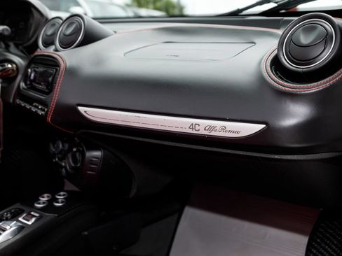 Used 2016 Alfa Romeo 4C Spider w/ Convenience Group - Spider RWD image 14