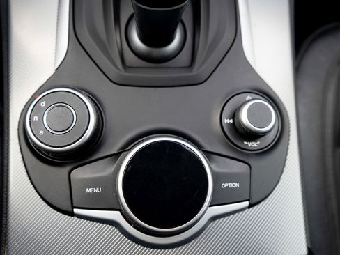 Used 2018 Alfa Romeo Stelvio Sport w/ Quick Order Package 22J Sport image 22