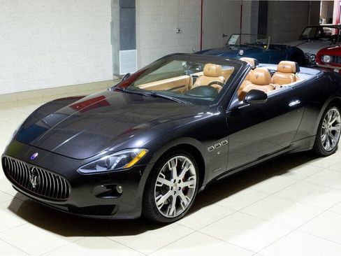 Used 2015 Maserati GranTurismo Convertible RWD image 1