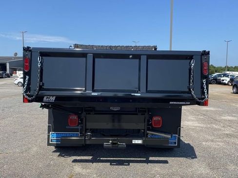 New 2025 Ford F550 4x4 Regular Cab Super Duty image 4