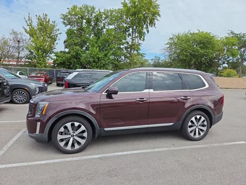 Used 2021 Kia Telluride S FWD image 1