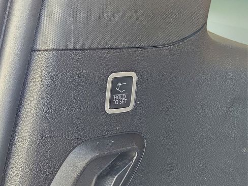 Used 2023 Jeep Grand Wagoneer Series III w/ Rear Seat Video Group 1 image 14