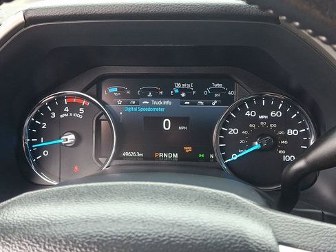 Used 2022 Ford F250 Lariat w/ Lariat Value Package AWD/4WD image 26