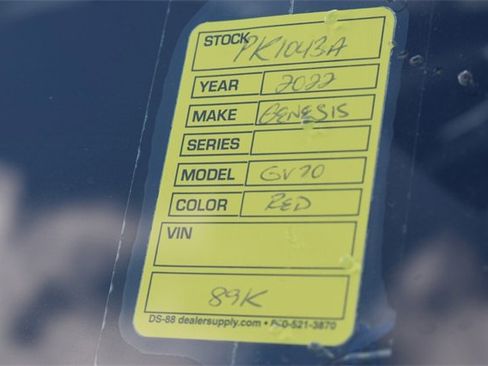 Used 2022 Genesis GV70 2.5T w/ Advanced Package image 40