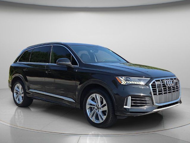 Used 2023 Audi Q7 3.0T Premium Plus w/ Premium Plus Package AWD/4WD image 8