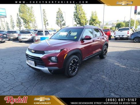 Used 2023 Chevrolet TrailBlazer LT w/ Convenience Package image 1