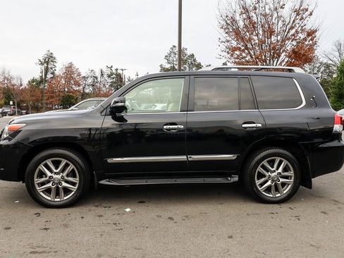 Used 2013 Lexus LX 570 4WD image 16
