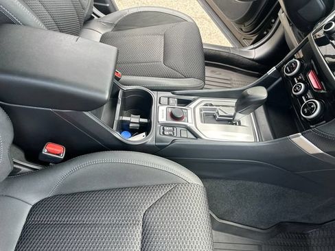 Used 2023 Subaru Forester Premium AWD/4WD image 35