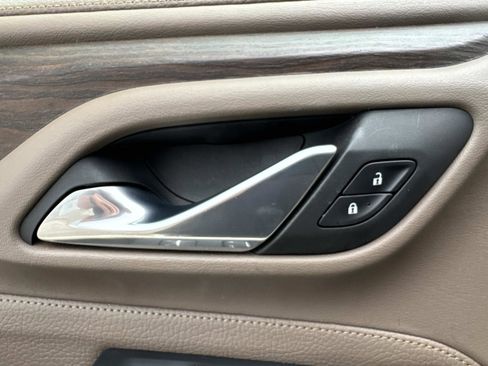 Used 2021 GMC Yukon XL Denali image 24