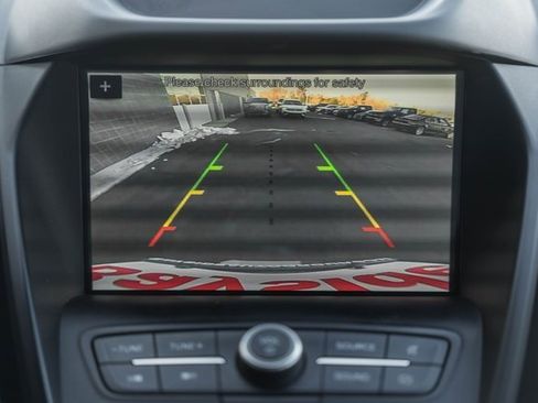 Used 2019 Ford Escape SE image 43