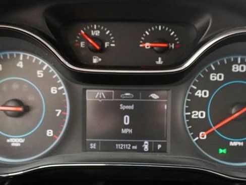 Used 2017 Chevrolet Cruze LT image 11