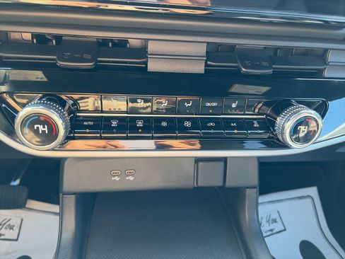 Used 2024 Honda Prologue Touring image 19