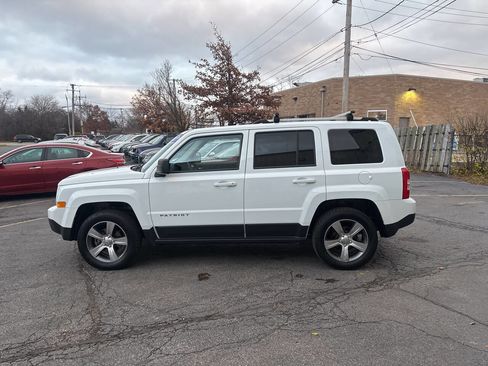Used 2017 Jeep Patriot High Altitude image 2