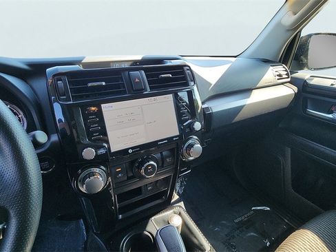 Used 2024 Toyota 4Runner TRD Off-Road image 17