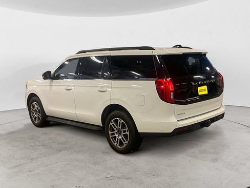 Used 2025 Ford Expedition Active AWD/4WD image 7