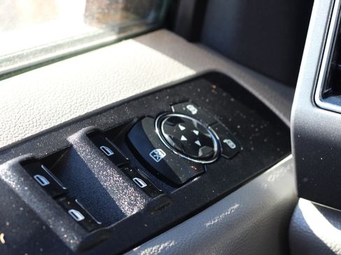 Used 2022 Ford F250 XLT w/ Black Appearance Package image 21