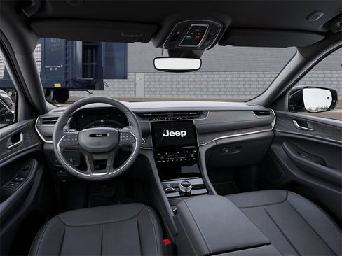 New 2025 Jeep Grand Cherokee L Limited image 14