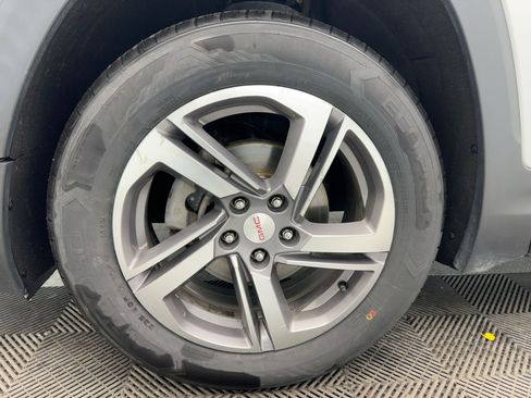 Certified 2018 GMC Terrain SLT w/ Preferred Package image 12