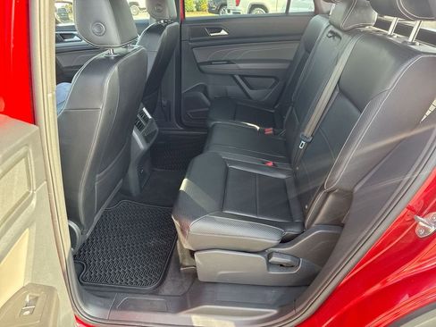 Used 2022 Volkswagen Atlas Cross Sport SEL R-Line image 9