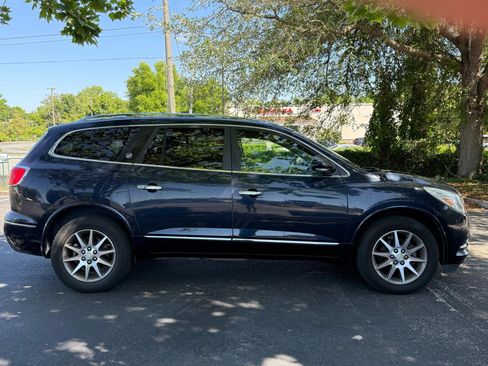 Used 2015 Buick Enclave Leather FWD image 4