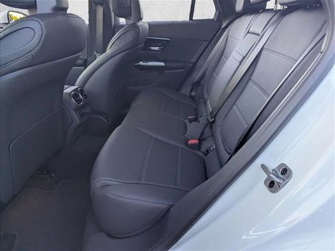 Used 2026 Mercedes-Benz GLC 300 GLC 300 image 13