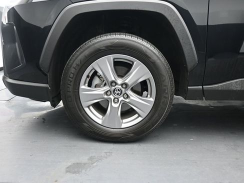 Used 2024 Toyota RAV4 XLE FWD image 12