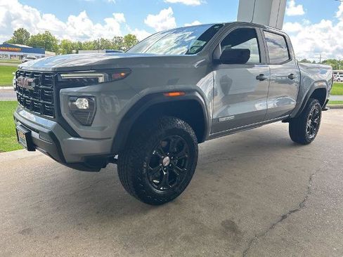 Used 2024 GMC Canyon Elevation RWD image 4