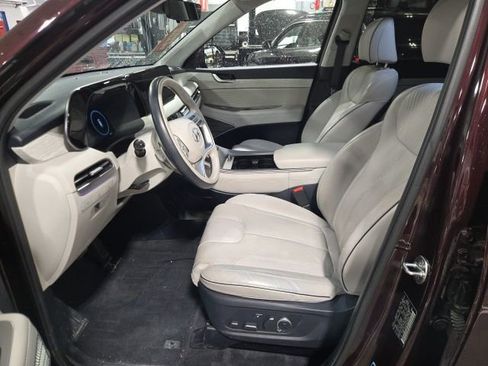 Used 2024 Hyundai Palisade Calligraphy image 14
