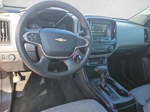Used 2018 Chevrolet Colorado W/T w/ WT Convenience Package RWD image 15