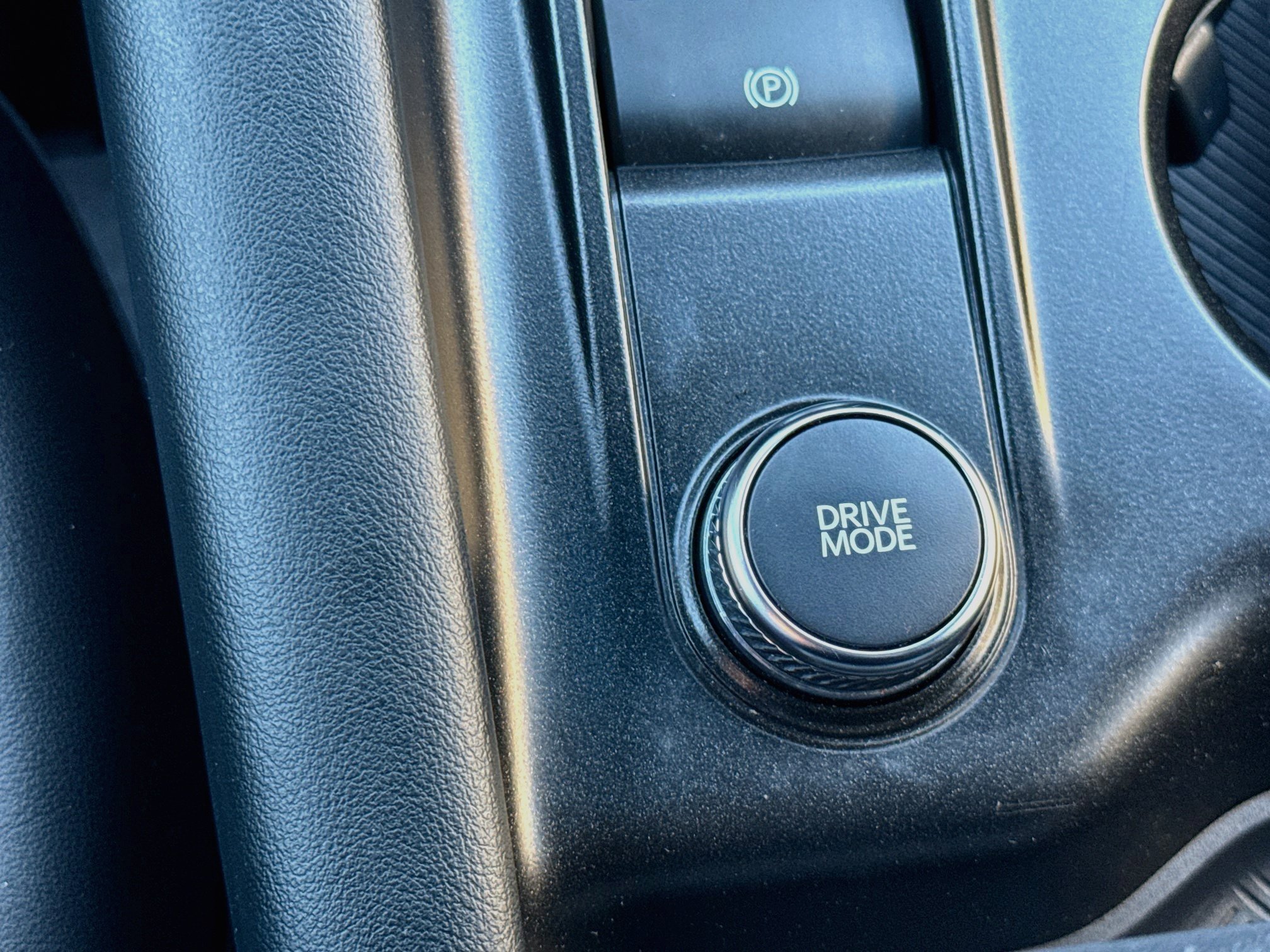 Used 2025 Ford Explorer ST-Line AWD/4WD image 26