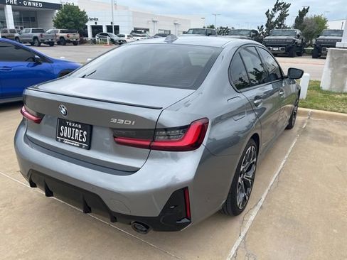 Used 2025 BMW 330i Sedan w/ M Sport Package image 3