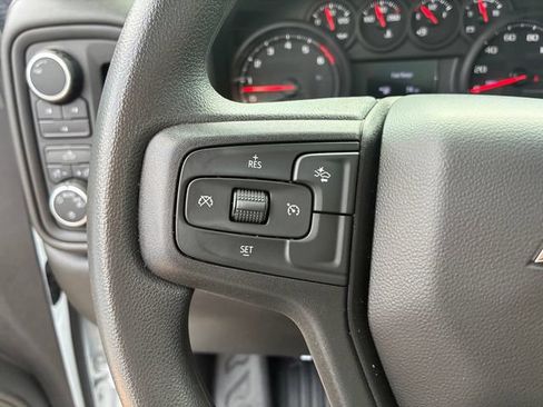 Used 2025 Chevrolet Silverado 2500 W/T AWD/4WD image 19